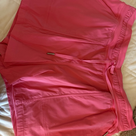 Lululemon Dance Studio High Rise shorts 3.5” size 12 - Picture 1 of 3